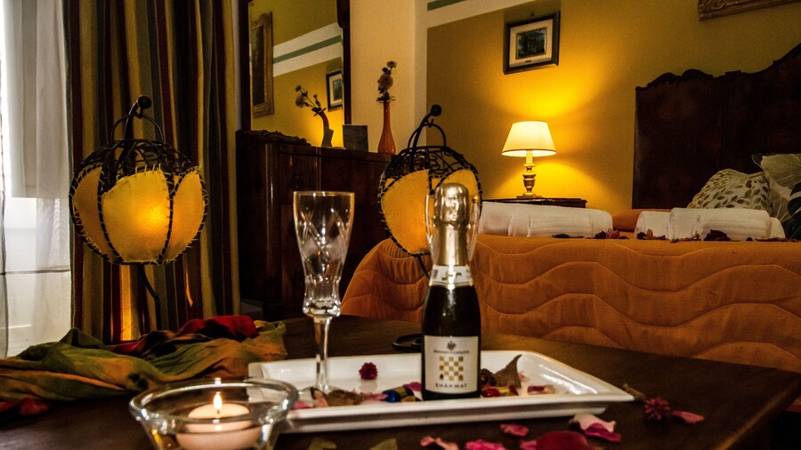 Cavour il Conte Camillo Bed&Breakfast