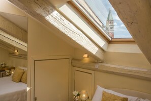 Literie hypoallergénique, minibar, coffres-forts dans les chambres