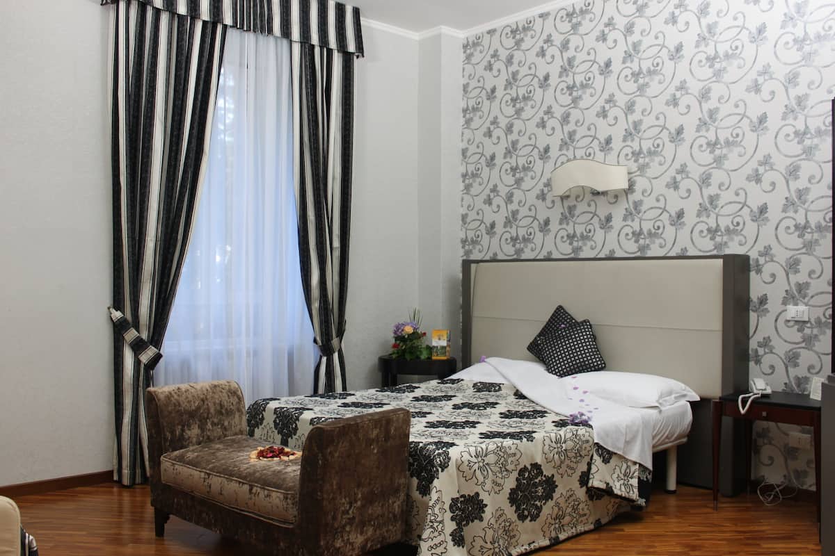 Minibar, desk, iron/ironing board (on request), cribs (surcharge)