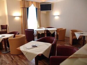 Lobby sitting area - Alexandra (Wels)