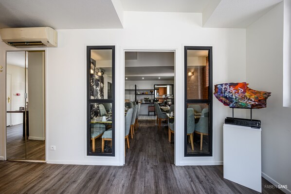 Lobby sitting area - Urban Style Hôtel Saint Claire (Toulouse)