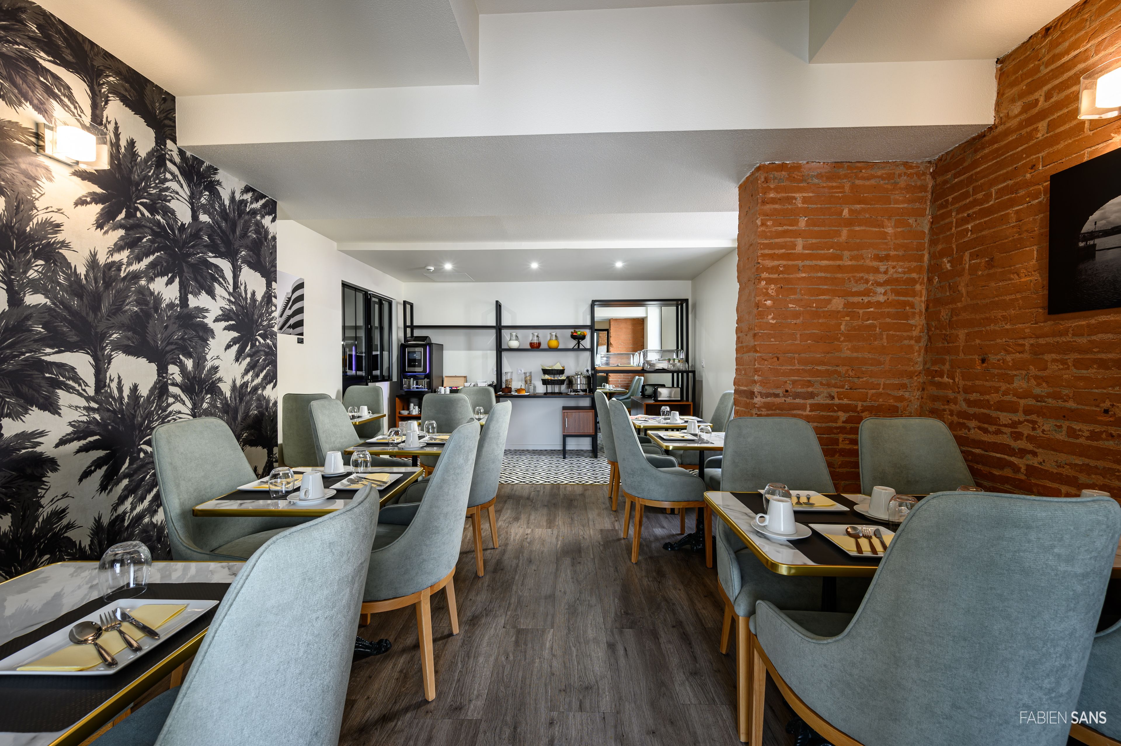 daily buffet breakfast (eur 14 per person)