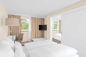 Suite (Extra Bed 2 adults + 2 children)