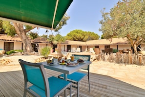 Terrace/patio - Hôtel les Rizières (Saintes-Maries-de-la-Mer)