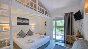 Chambre Triple ( Mezzanine )