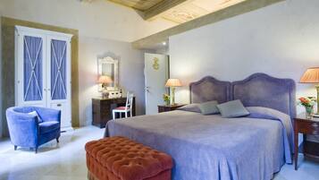 Deluxe-dobbeltværelse - privat badeværelse | Minibar, pengeskab på værelset, skrivebord, lydisolering