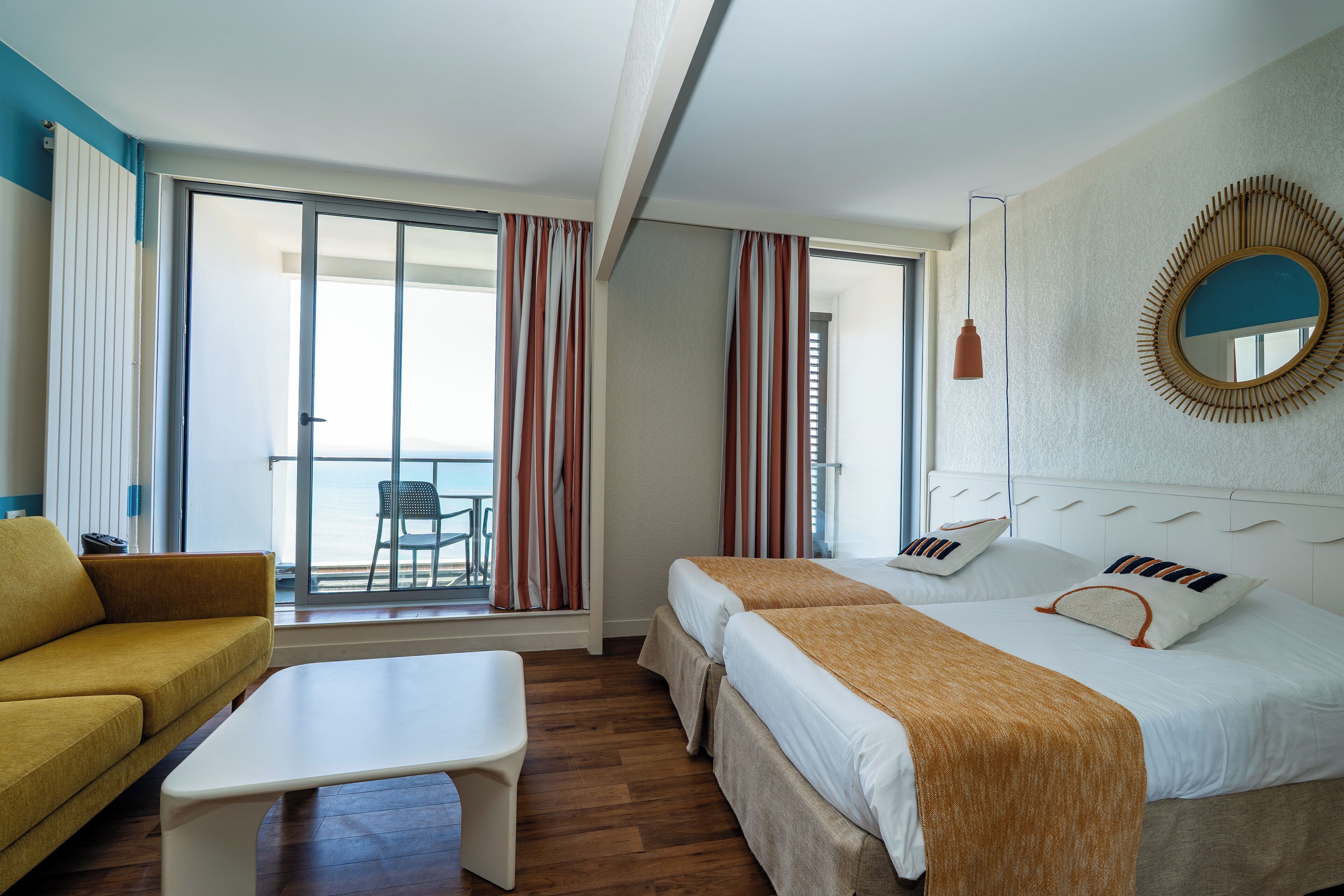 Literie de qualité supérieure, coffres-forts dans les chambres