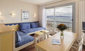 Televisión de pantalla plana 36 cm con canales de televisión digitales