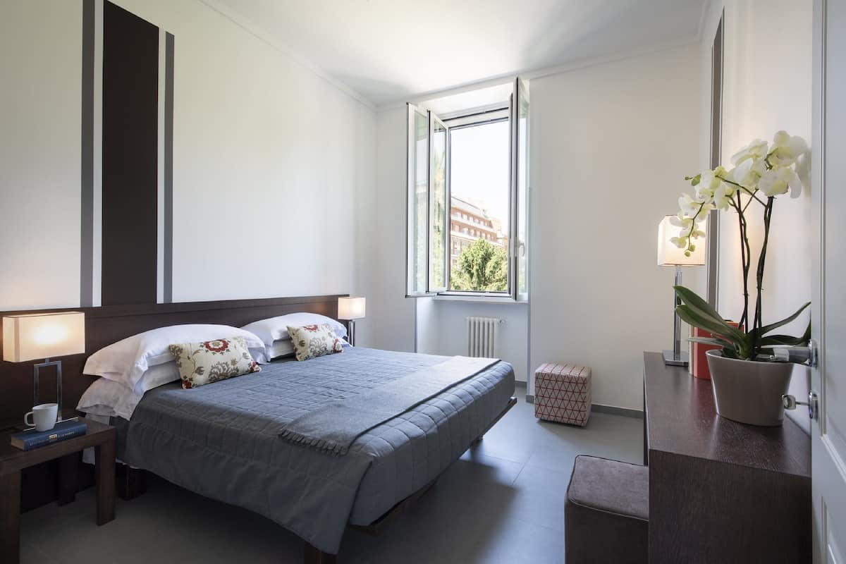 Appartamento, 2 camere da letto (MARRONE) | 1 camera, biancheria da letto di alta qualità, una cassaforte in camera