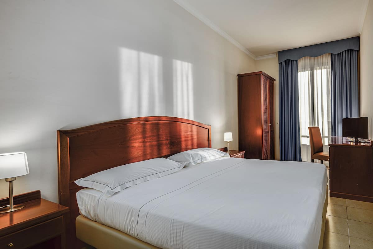 Minibar, in-room safe, desk, cots/infant beds