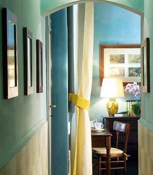 Double Room | Minibar, in-room safe, desk, blackout drapes - Antica Dimora Firenze  (Florence)