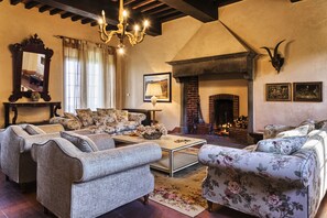 Interior detail - Borgo di Pietrafitta Relais (Castellina in Chianti)