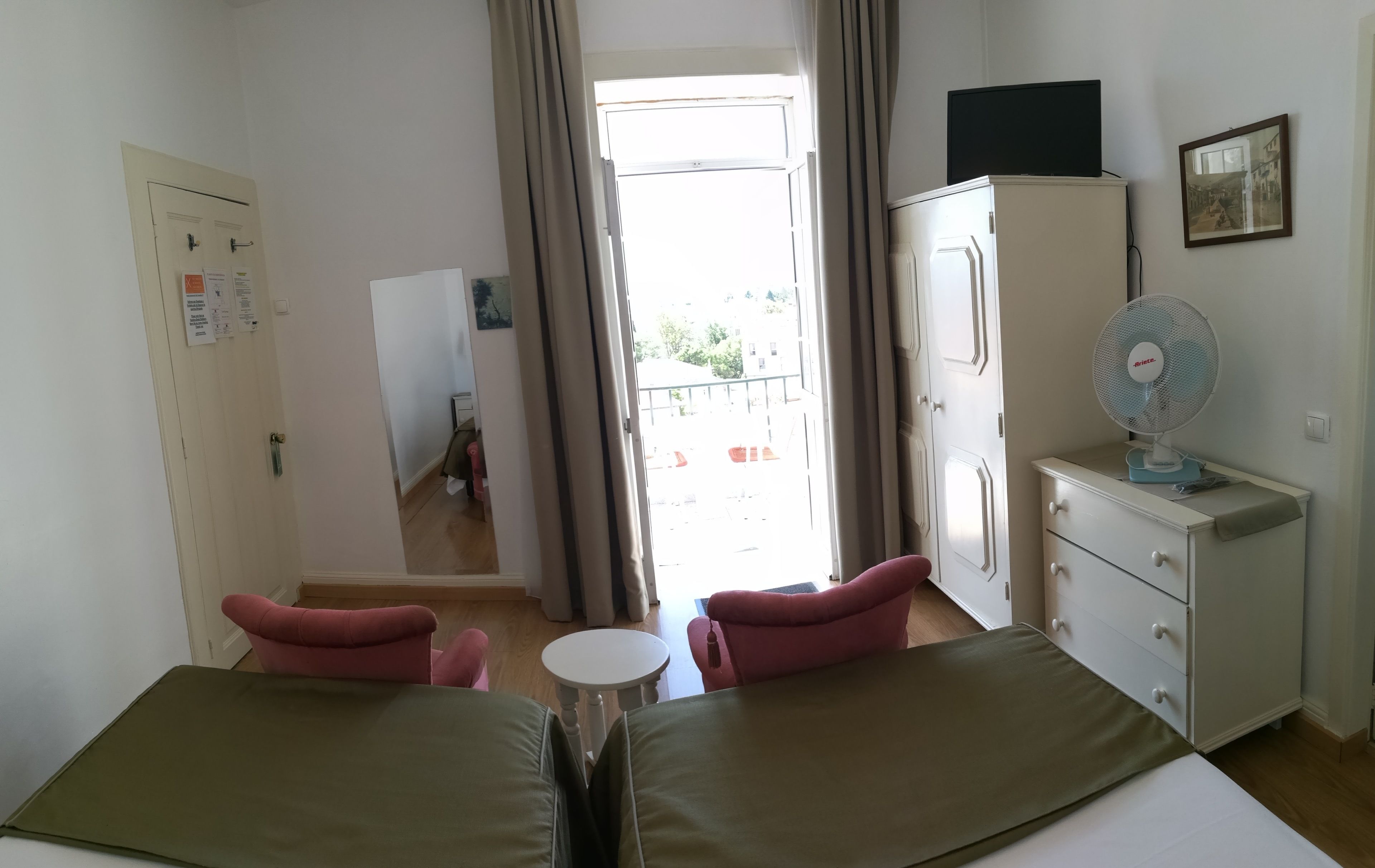 in-room safe, desk, iron/ironing board, free wifi