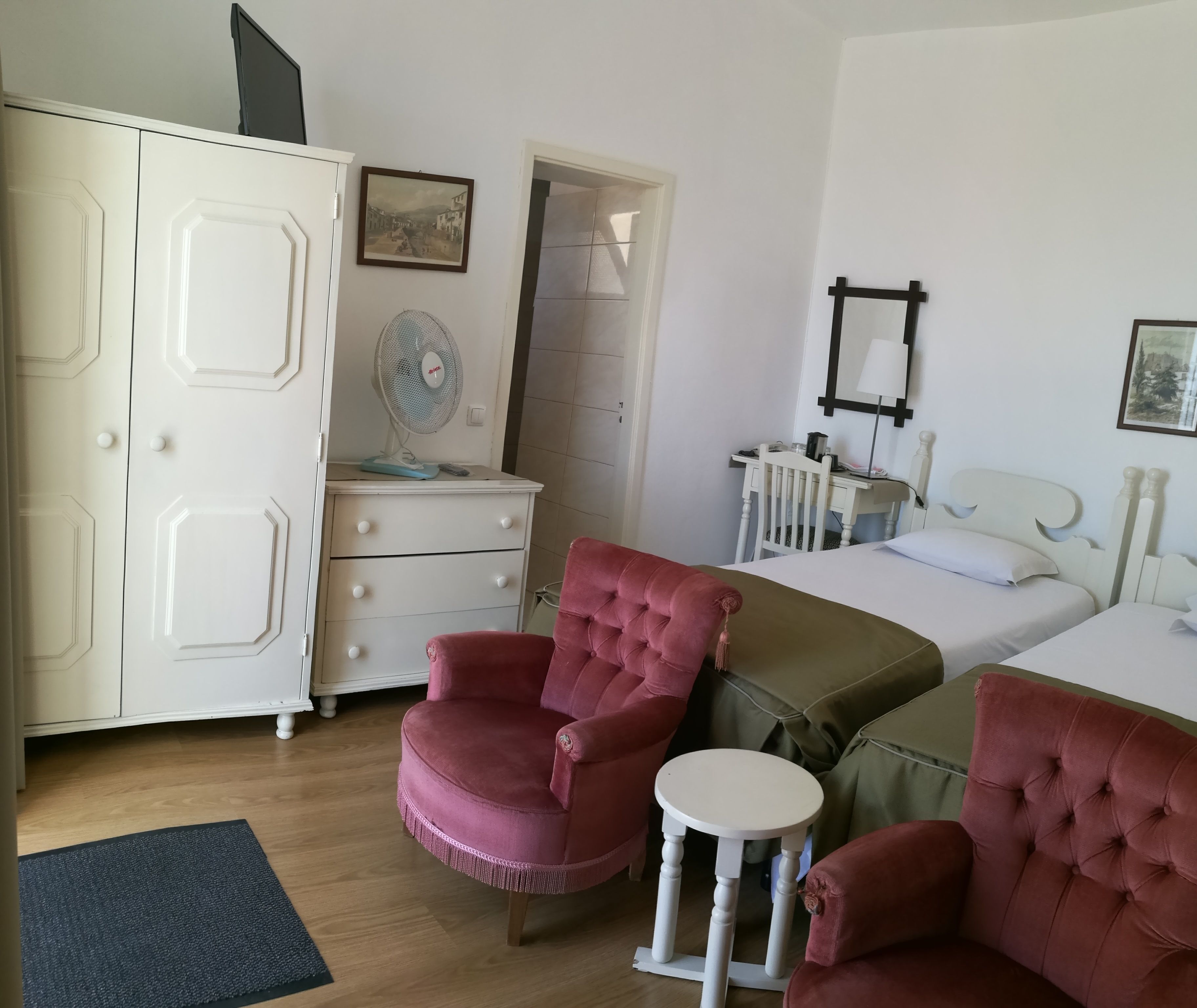 in-room safe, desk, iron/ironing board, free wifi