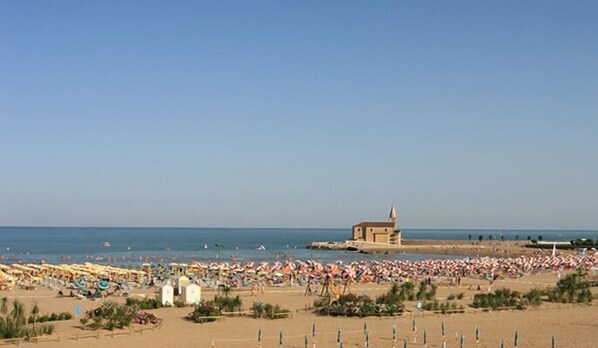 Private beach nearby - Aparthotel Gioia (Caorle)
