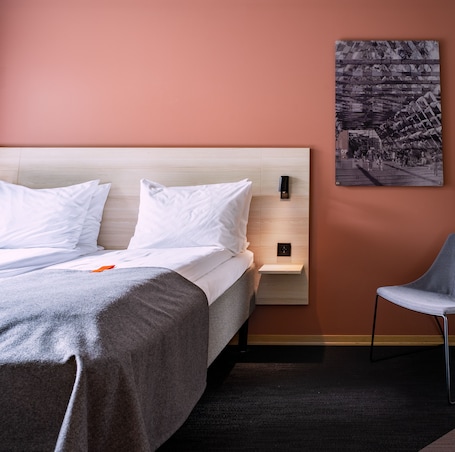 Double Room | Desk, laptop workspace, soundproofing, free WiFi. Citybox Oslo