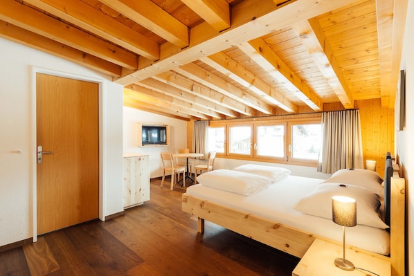 Standard Double Room (Pacific)