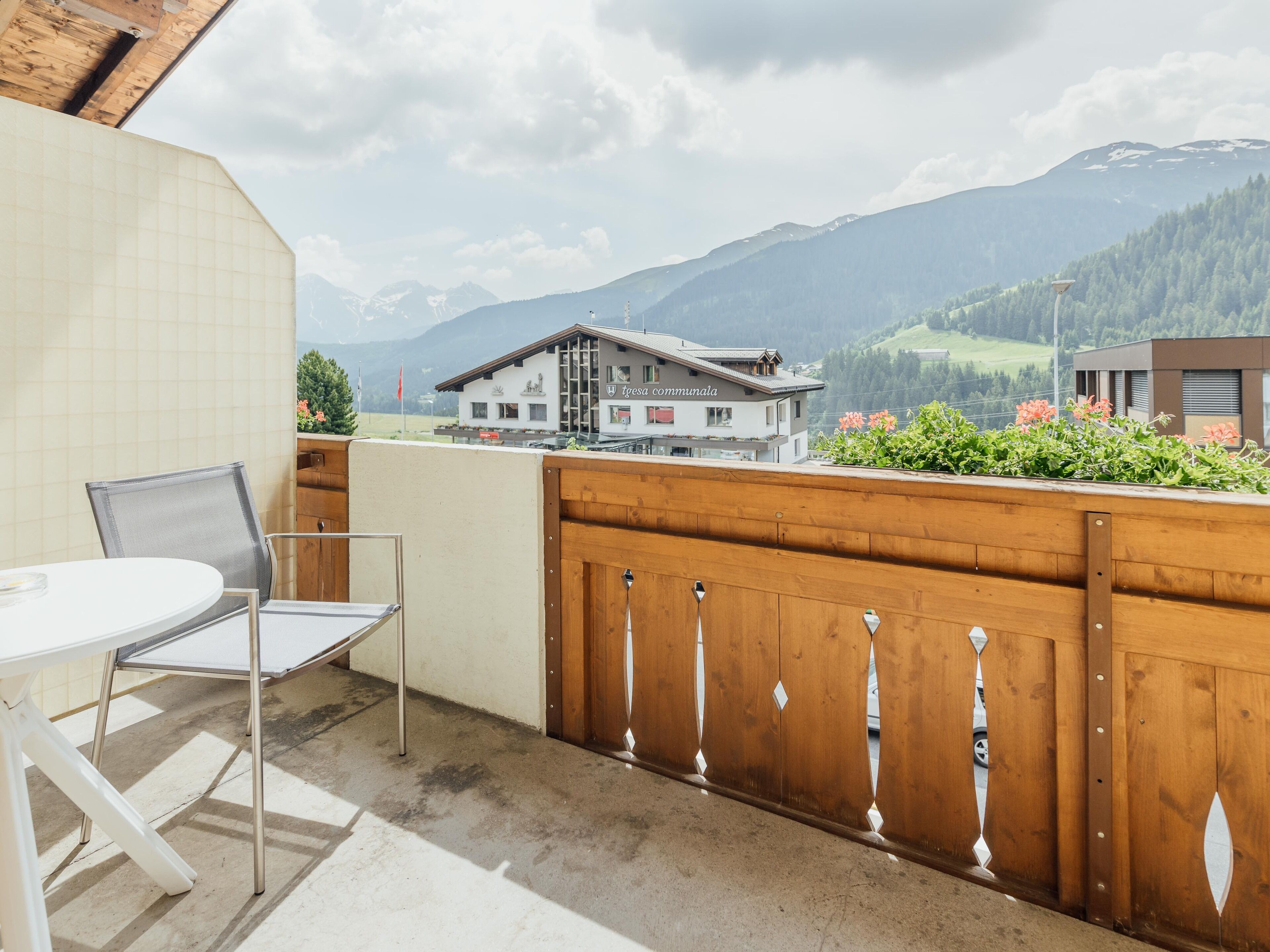 single room (magnific) | view from room