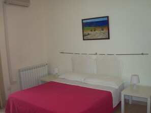 Doppel- oder Zweibettzimmer (Breakfast excluded)