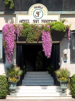 Entrada al alojamiento