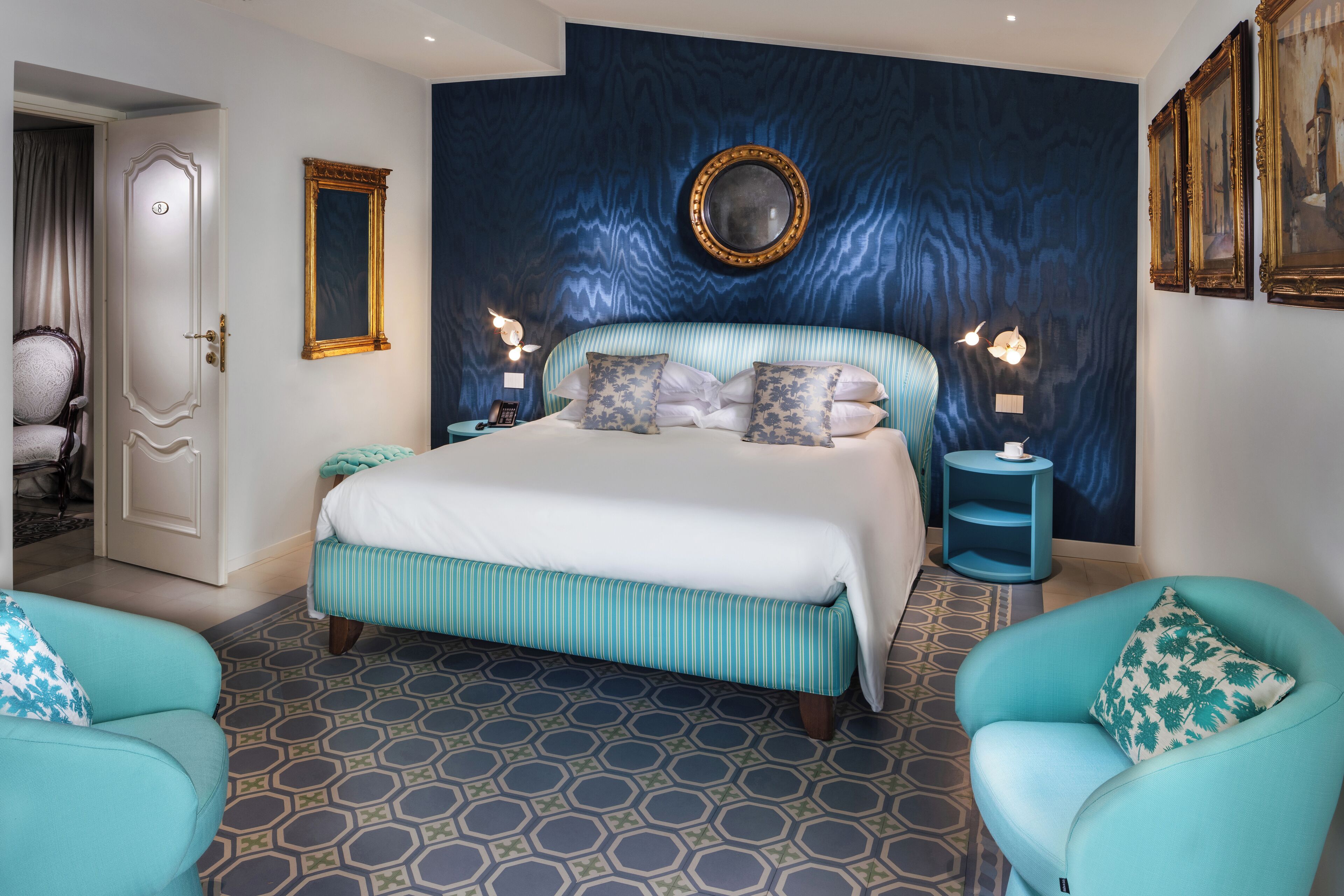 Suite – junior | Sengetøy av topp kvalitet, safe på rommet og blendingsgardiner