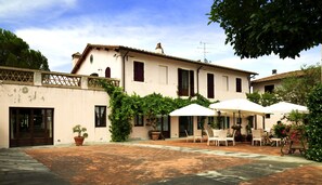 숙박 시설 정면