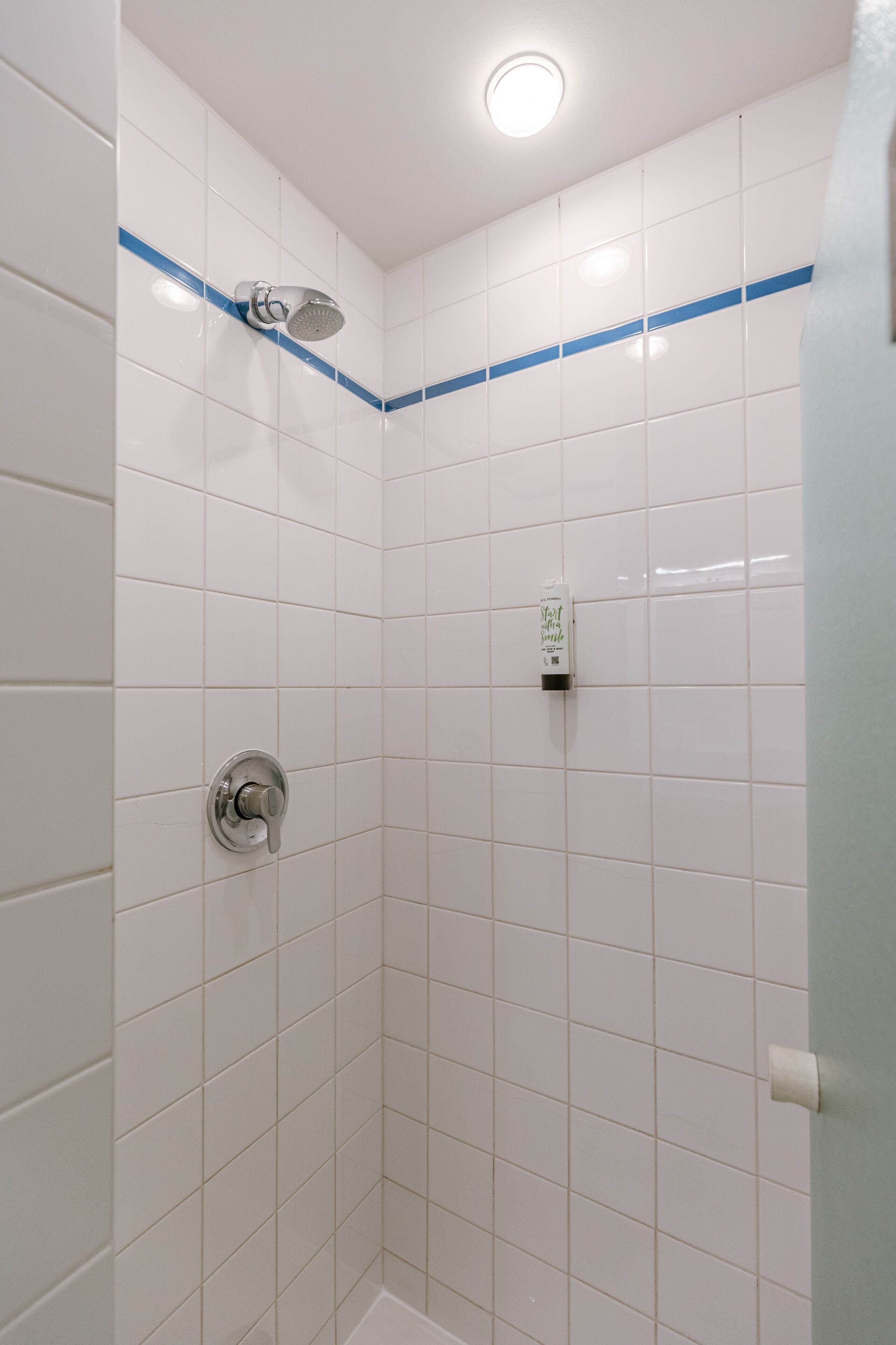 separate bathtub and shower, free toiletries, hair dryer, towels