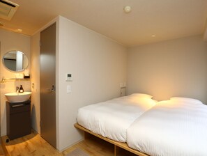 Tomannsrom, ikke-røyk | Skrivebord, blendingsgardiner, strykejern/-brett og wi-fi (inkludert)