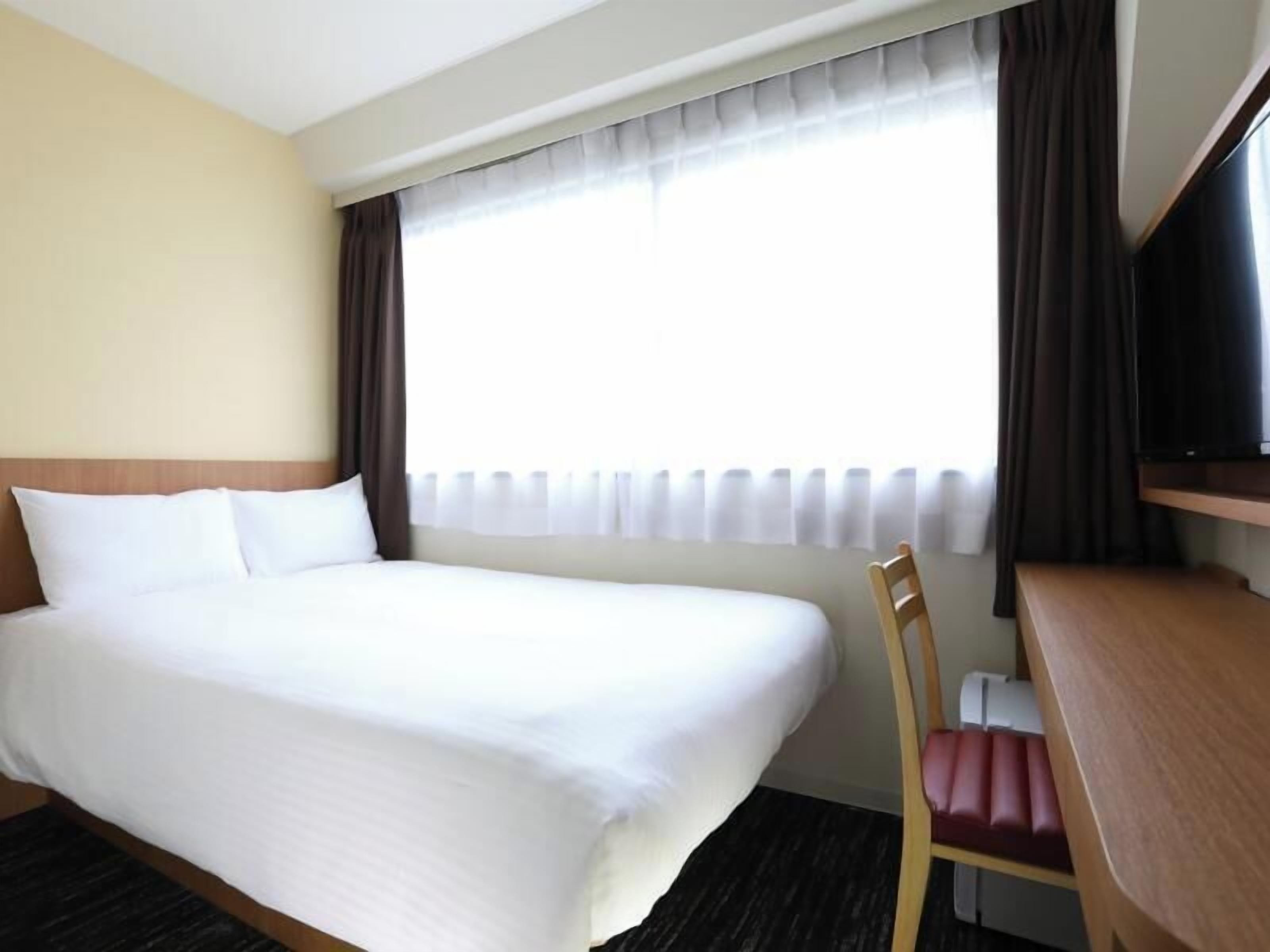Desk, blackout curtains, iron/ironing board, free WiFi
