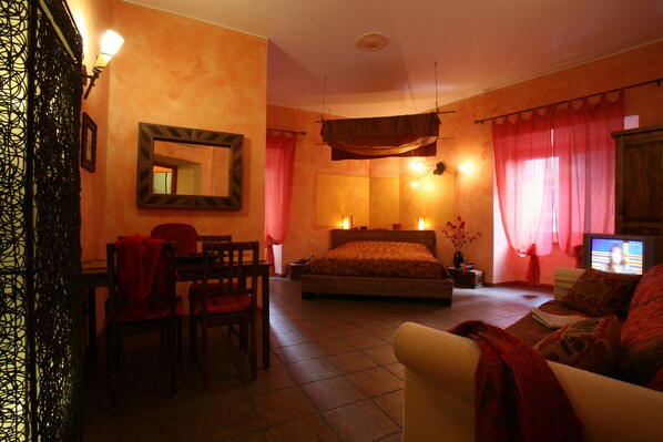 Quadruple Room | In-room safe, individually decorated, individually furnished - Momi B&B (Rome)