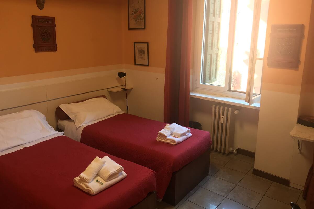 In-room safe, desk, iron/ironing board (on request)
