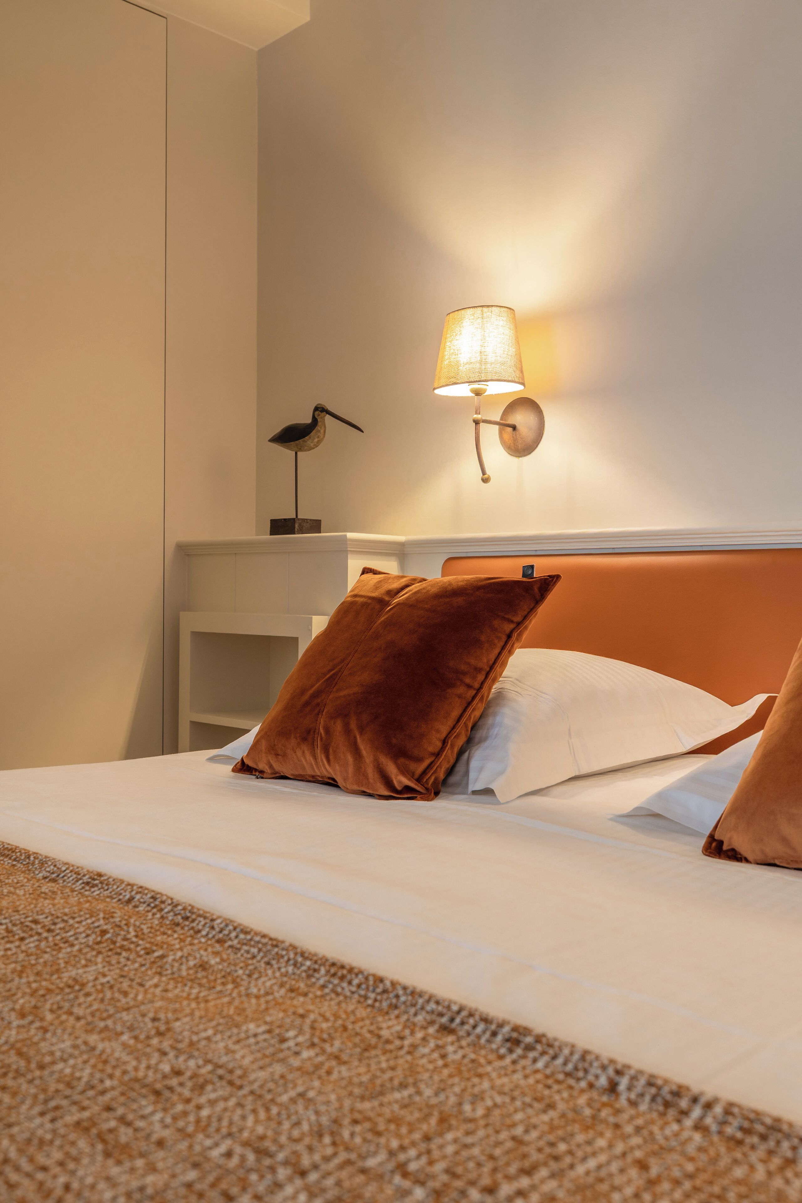 Coffres-forts dans les chambres, bureau, rideaux occultants