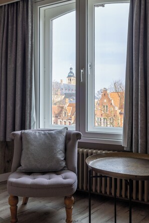 Dreibettzimmer, Kanalblick