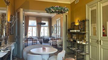 Dagelijks ontbijtbuffet inbegrepen