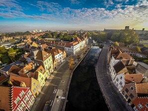 Staduitzicht vanuit accommodatie