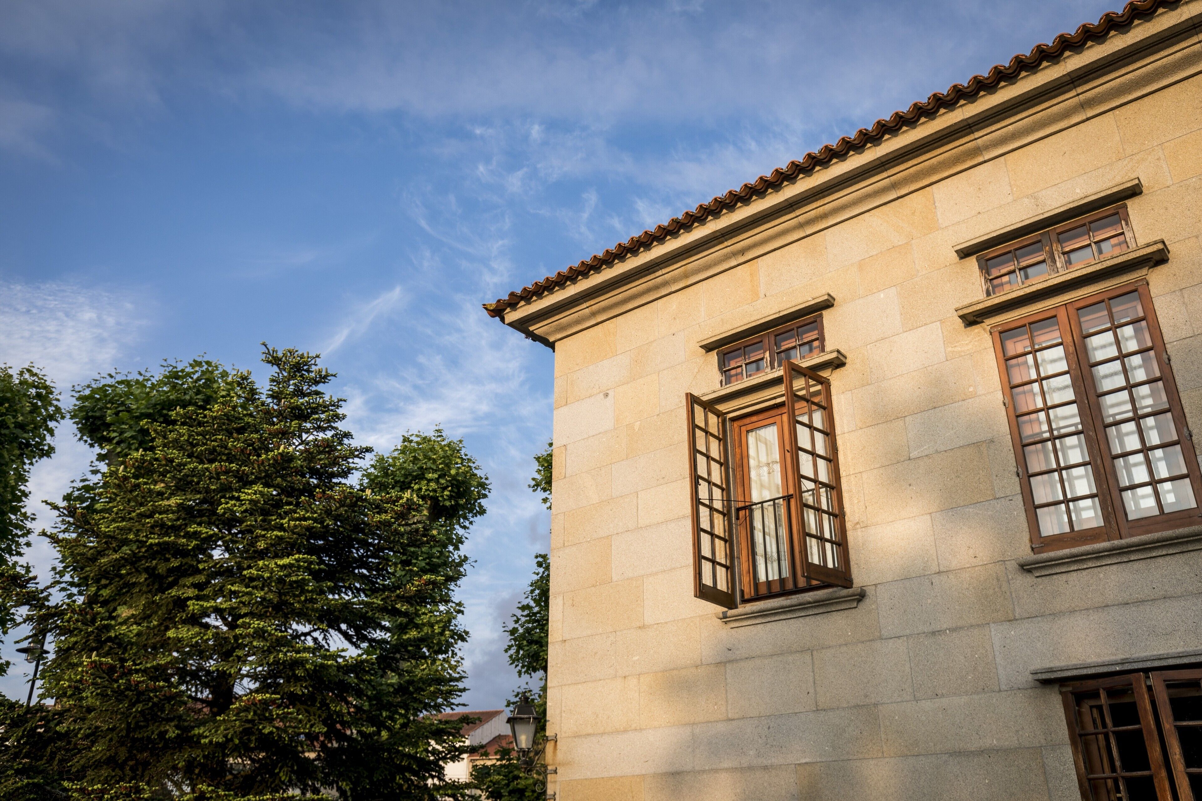 minibar, in-room safe, desk, free wifi