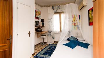 Junior-Einzelzimmer, 1 Schlafzimmer, eigenes Bad, Gartenblick