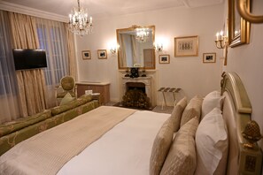 Deluxe Double Room, Private Bathroom