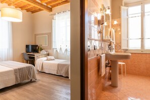 Triple Room - Stella (Lucca)