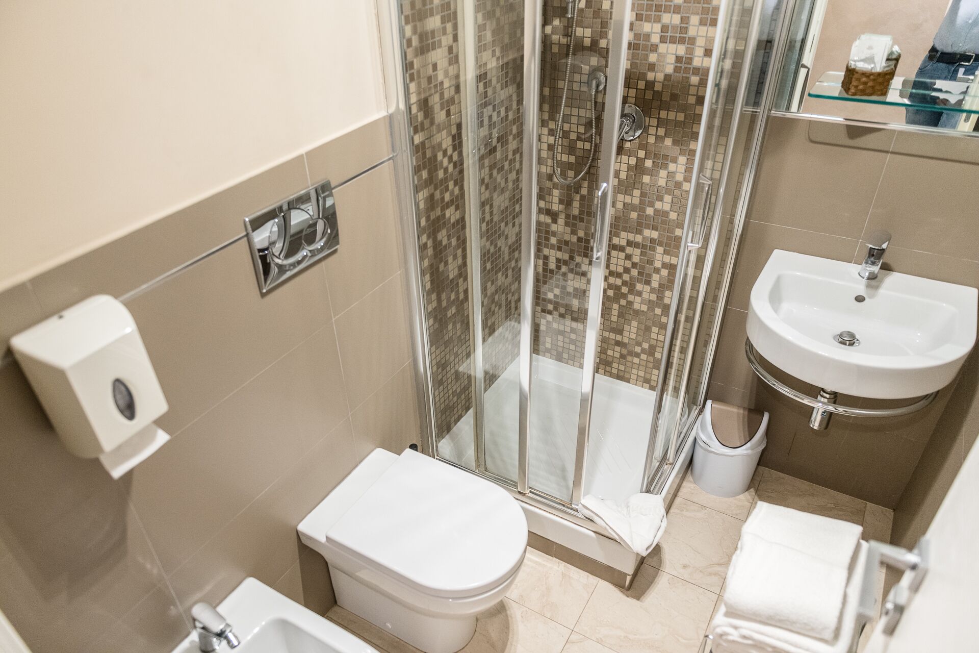 Superior Double Room | Bathroom