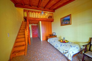 In-room safe, free WiFi, bed sheets