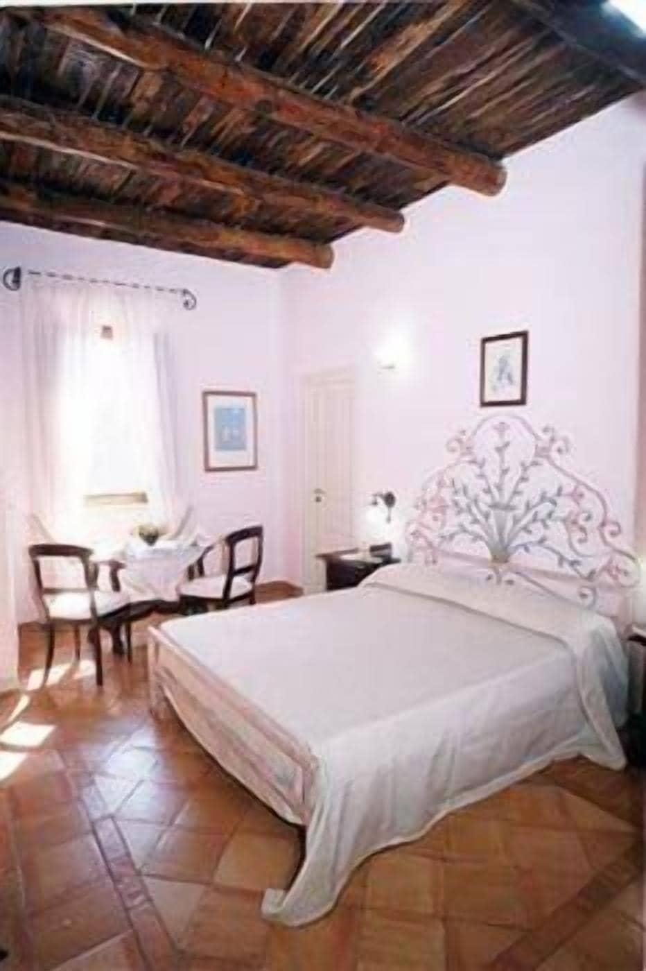 Schreibtisch, Bügeleisen/Bügelbrett, Zustellbetten, kostenloses WLAN