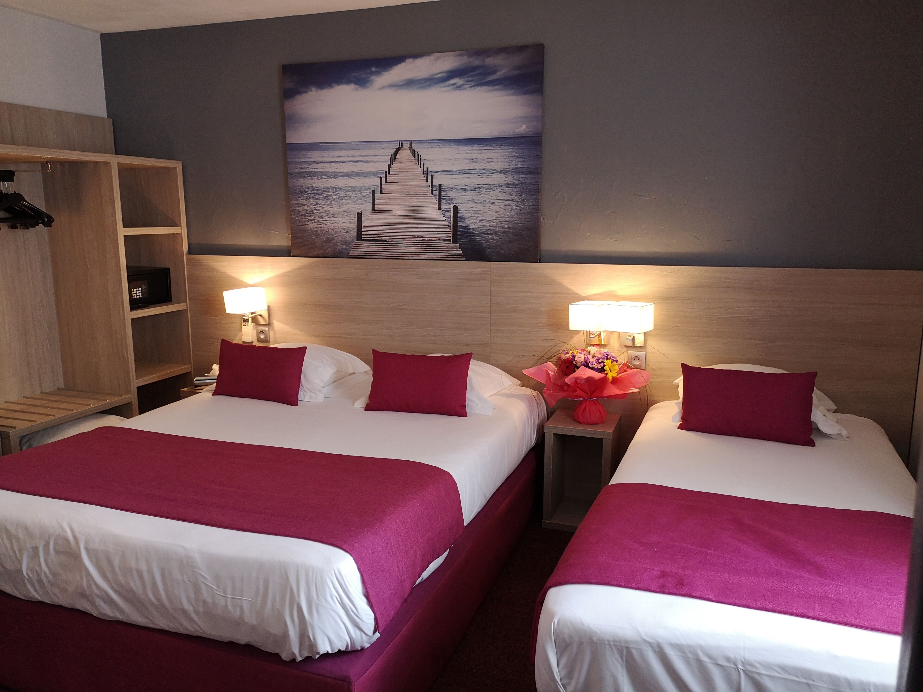 family room, balcony | 1 bedroom, in-room safe, desk, blackout curtains