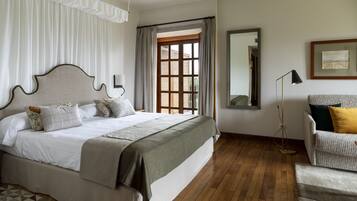 Suite Junior | Literie de qualité supérieure, minibar, coffres-forts dans les chambres