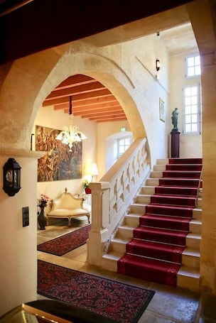 Reception. Villa Mazarin Aigues Mortes