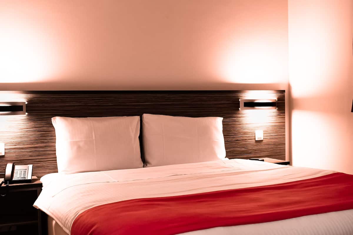 1 bedroom, in-room safe, desk, laptop workspace