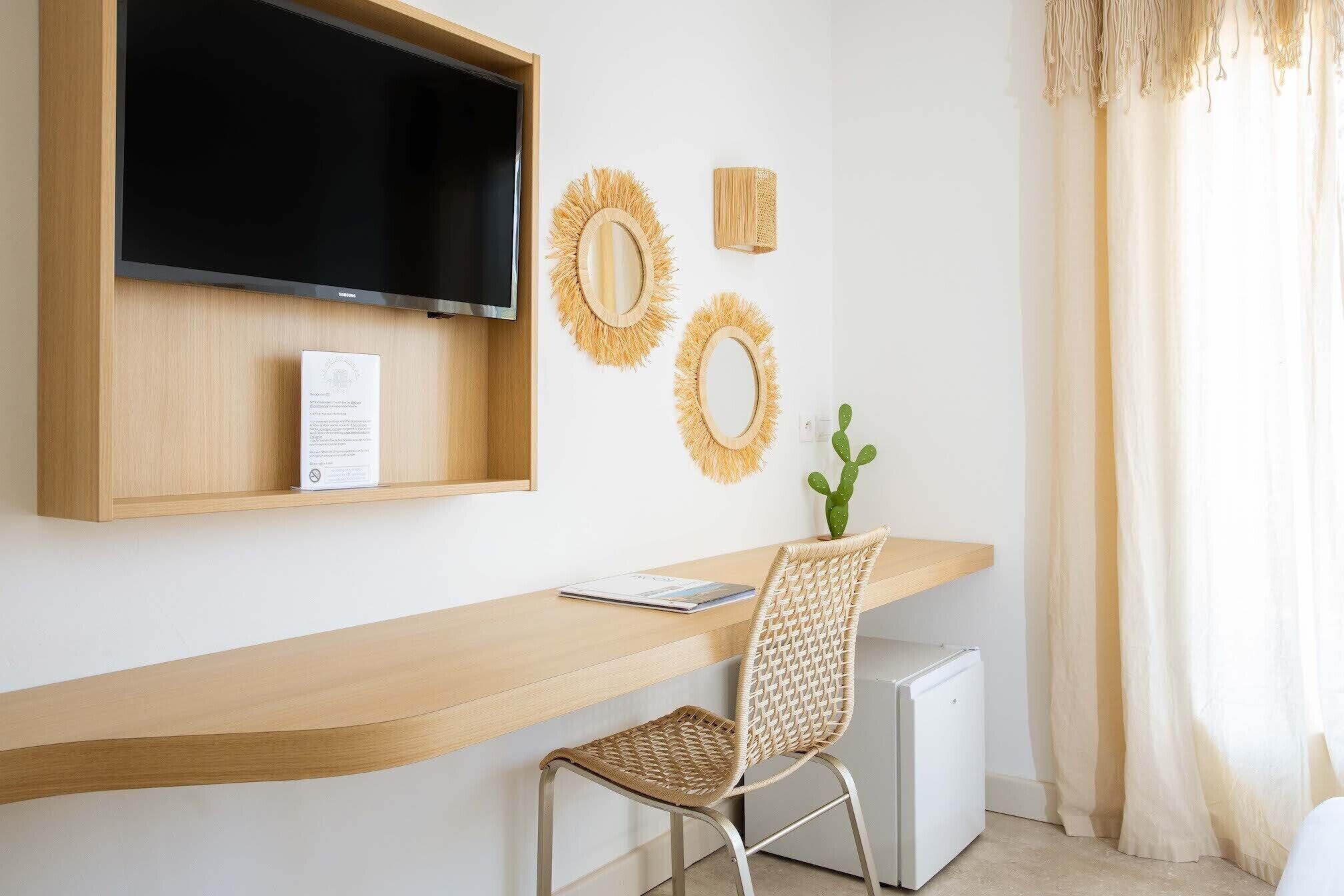 superior double or twin room, balcony | in-room safe, desk, blackout curtains, soundproofing