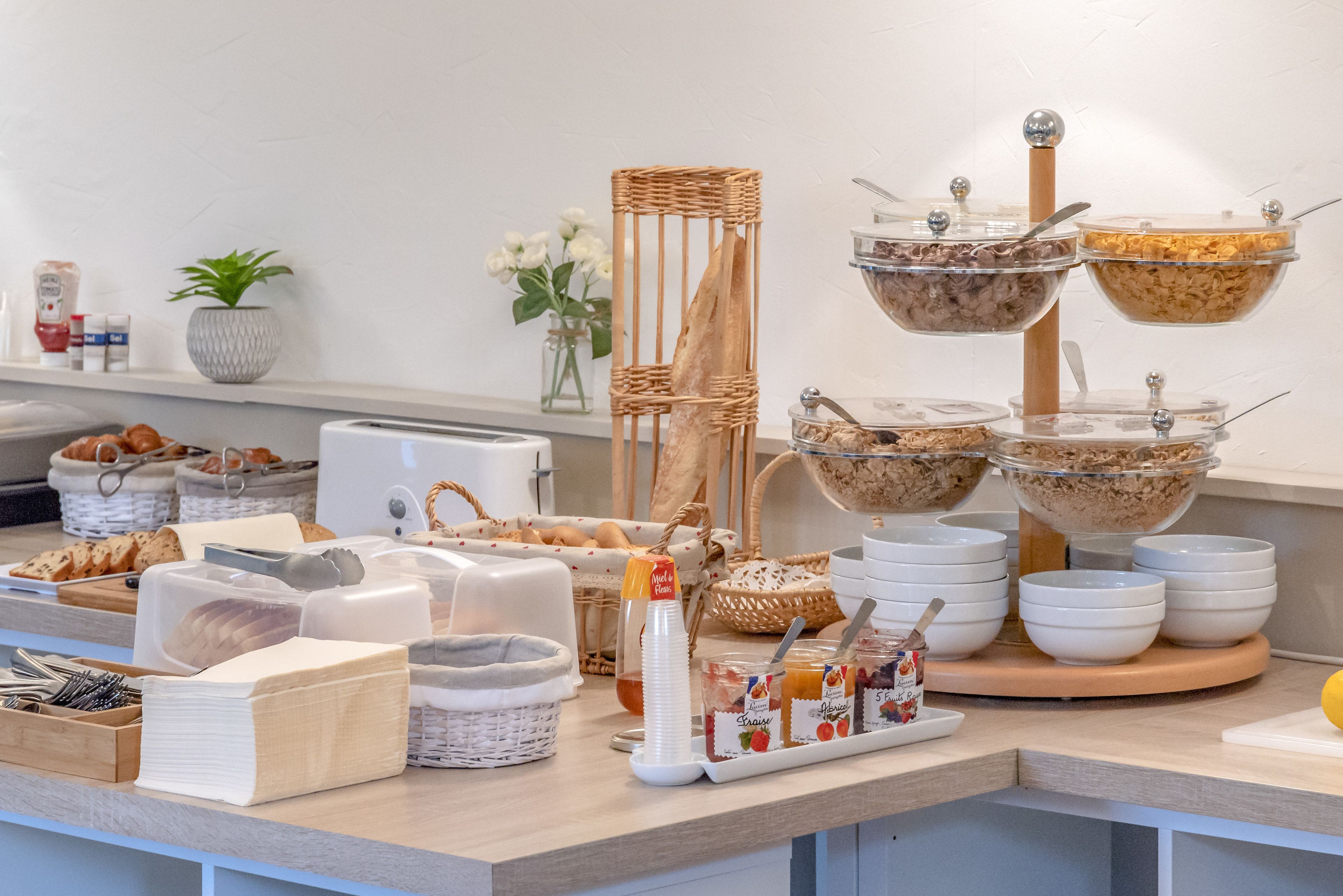 daily buffet breakfast (eur 12 per person)