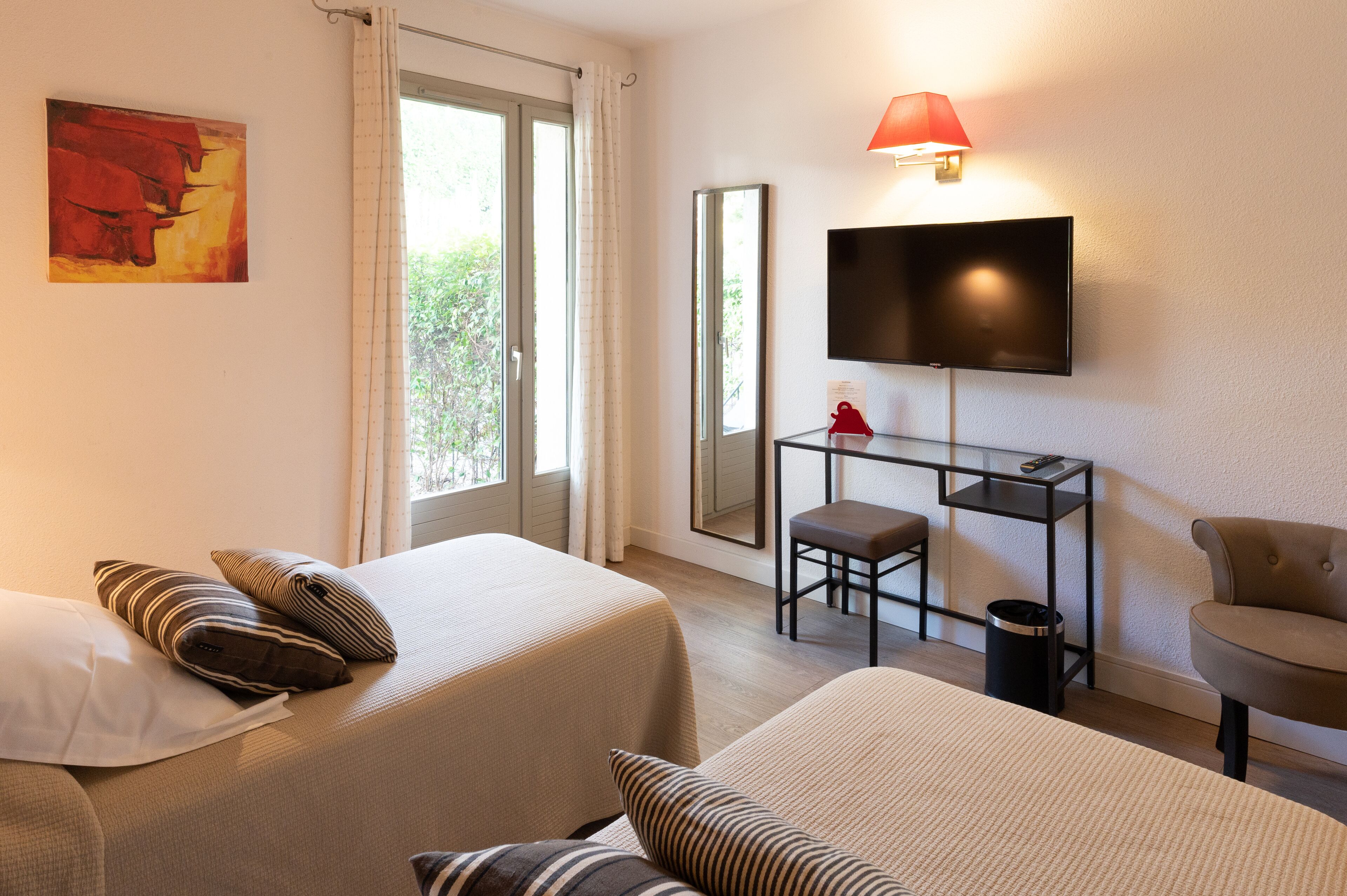 chambre climatisée lits jumeaux | 1 bedroom, in-room safe, soundproofing, cots/infant beds