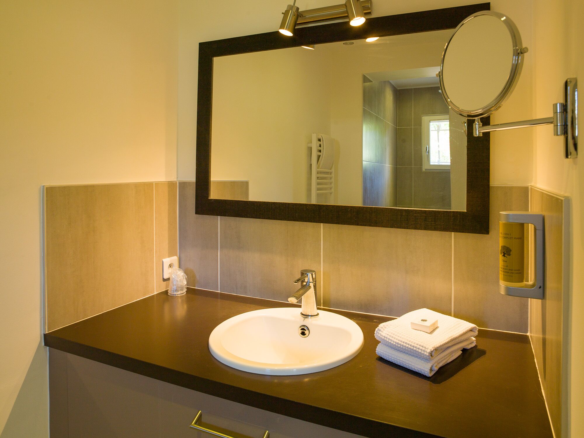 family house, terrace, garden view | bathroom sink